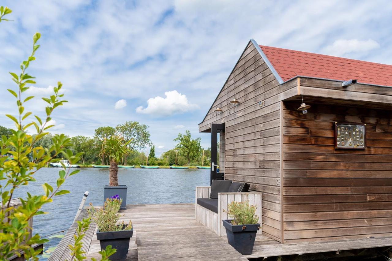 Aangenaam Op De Rijn, Woonboot, Inclusief Prive Sauna Alphen aan den Rijn Exterior photo